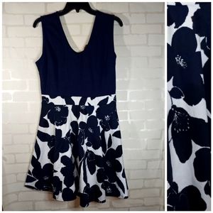 Like New MIUSOL navy and white dress